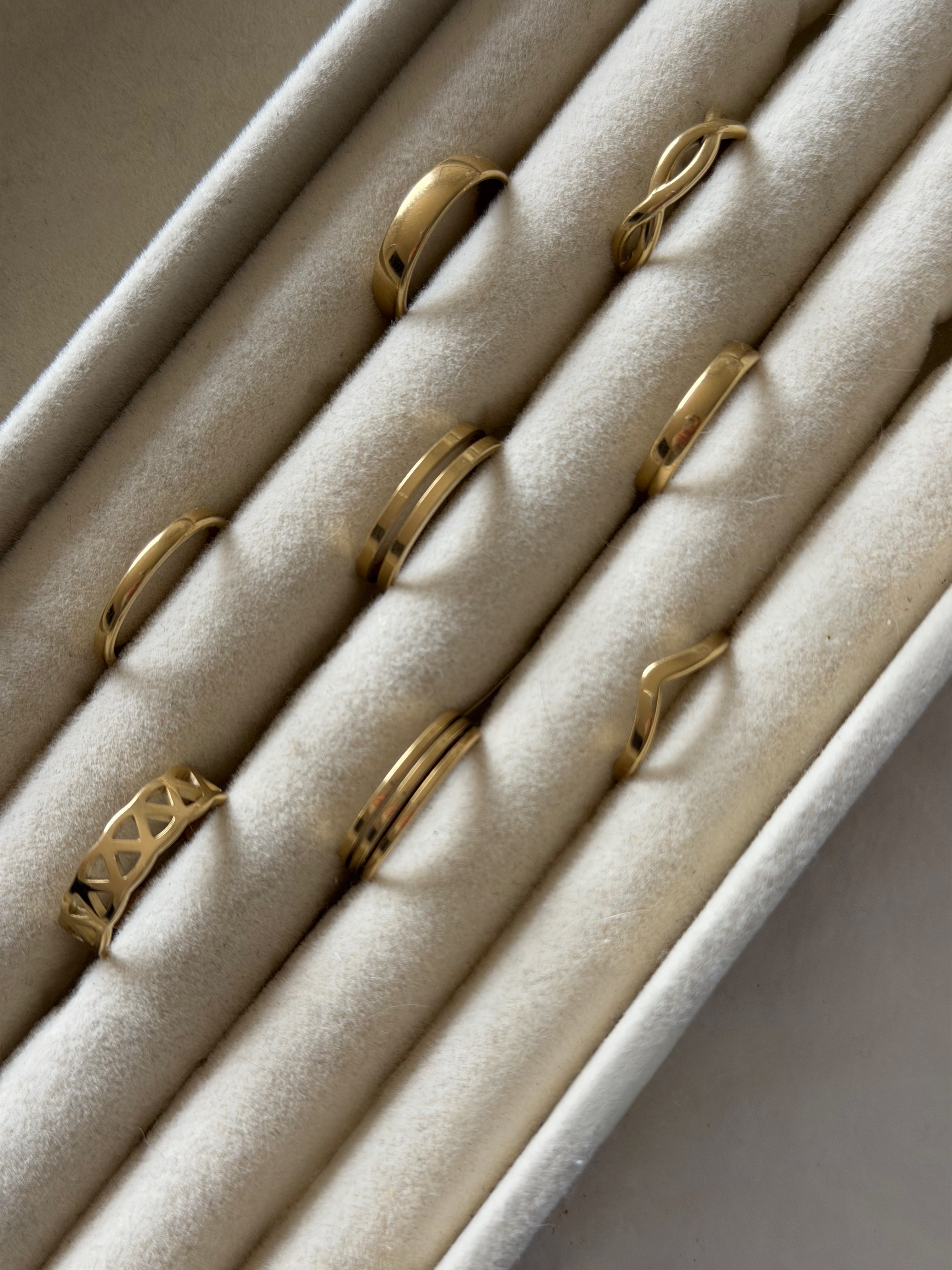 Evryday Midi Rings