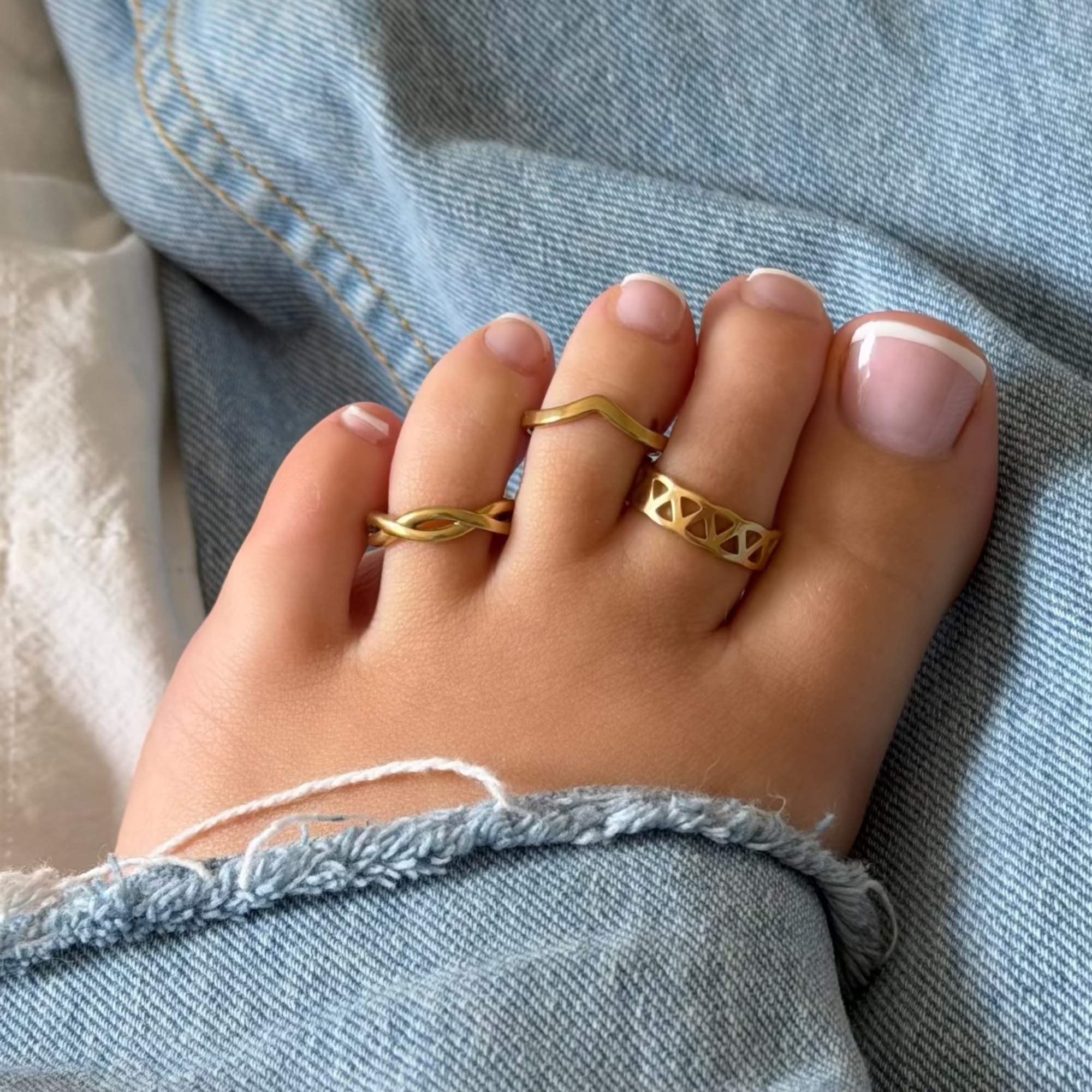 Glow Mix 3-Piece Toe Rings Set - EVRYJEWELS
